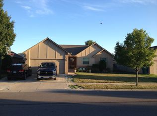 22032 E Sunset Dr, Macomb, MI 48044