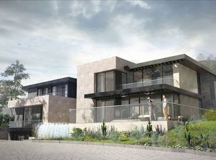 2686 Zorada Dr, Los Angeles, CA 90046