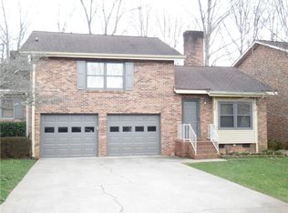 530 6th St, Conover, NC 28613