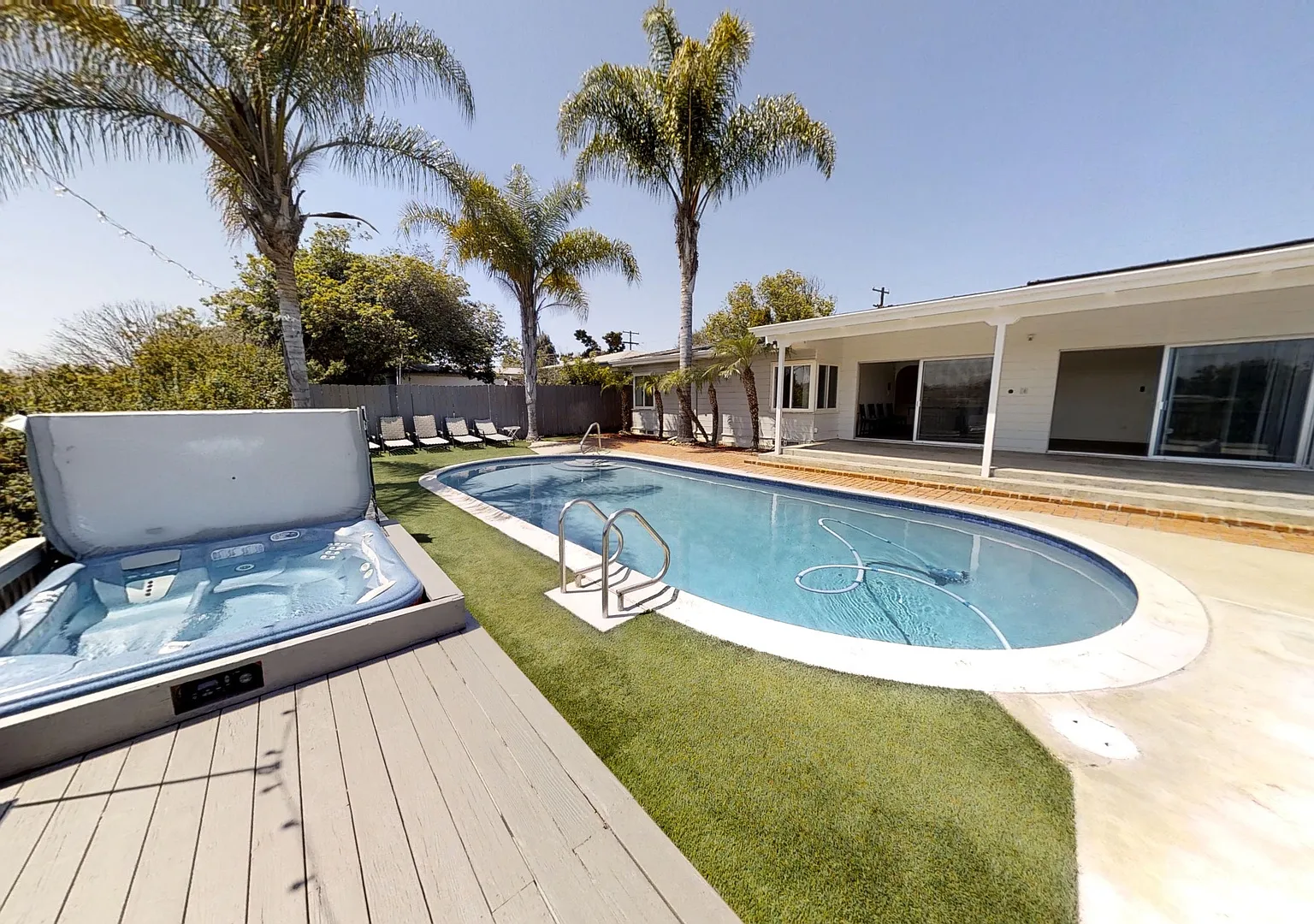 5bd/2.5ba, Pool, Spa And Views On East Falls! — Photo 3