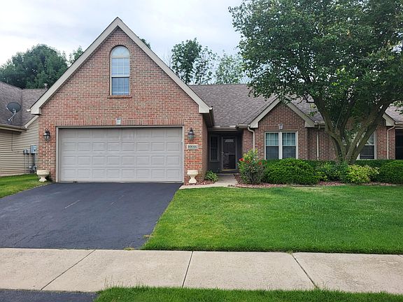 2nd image of 10016 Wildwood Ln