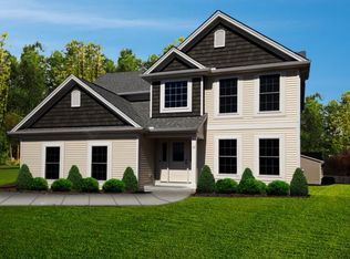 17 Waterway Ln, Buffalo, NY 14228