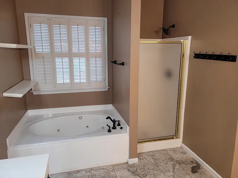 618 Millrun Ct — Photo 19