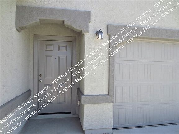 4th image of 378 S Borromeo Dr