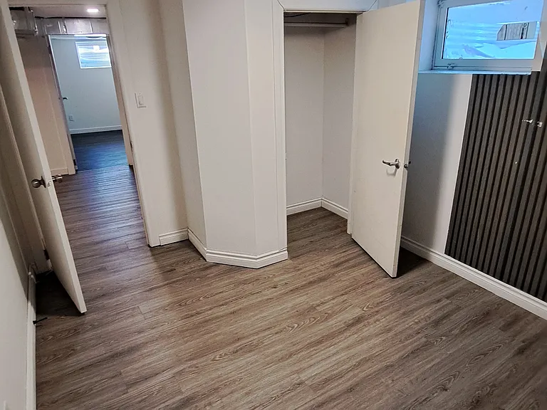1428 Queen St — Photo 17