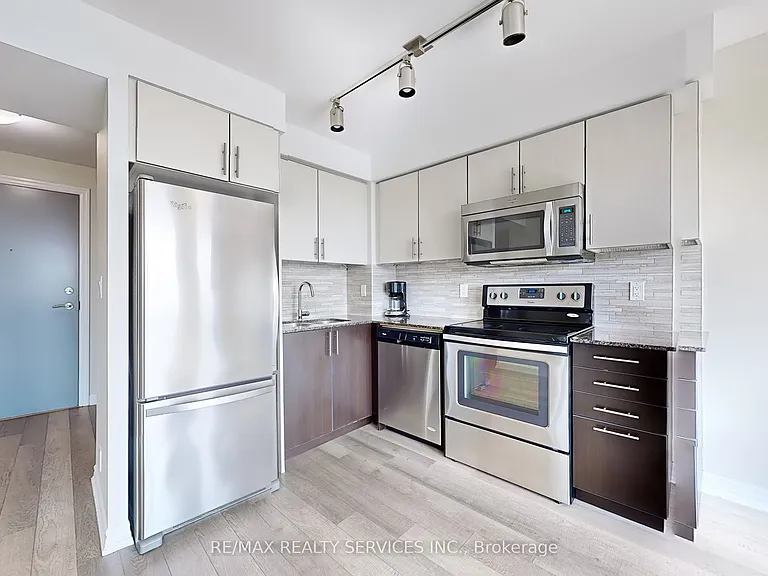80 Esther Lorrie Dr #415 — Photo 15