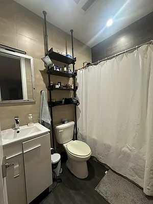 Rented by Space Real Estate | media 2