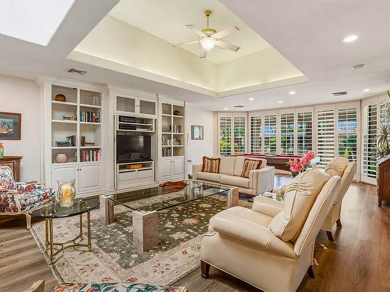 5 Stanford Dr — Photo 10
