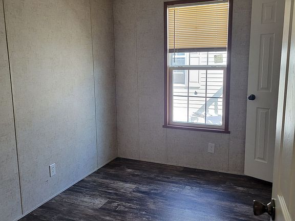 5th image of 28495 Joy Rd #1a2