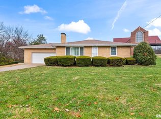 2491 W Washington St, Springfield, IL 62702