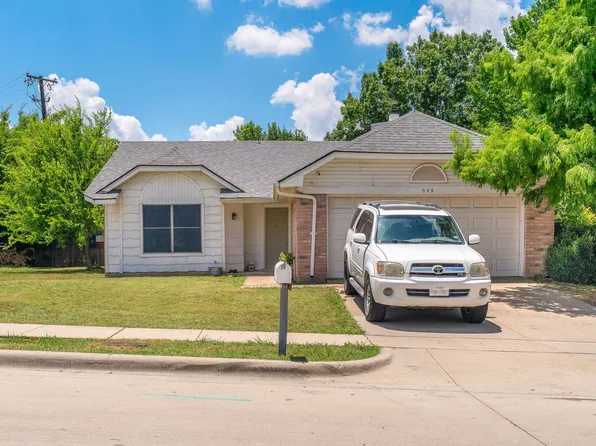 848 Parkwest Blvd, Saginaw, TX 76179