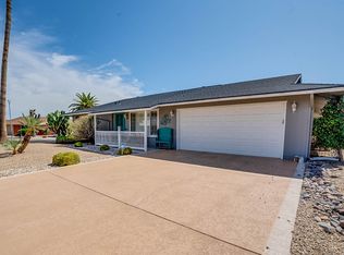 10305 W Pine Springs Dr, Sun City, AZ 85373