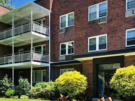 3rd image of 20 Hill Park Ave APT 3B