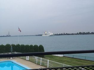 444 N Main St APT 208, Marine City, MI 48039