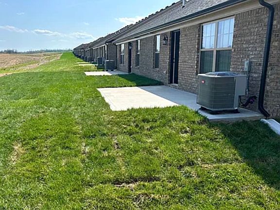 2nd image of 7053 Caravan Dr