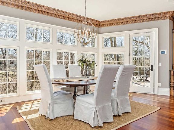 4th image of 4899 Oldbridge Dr