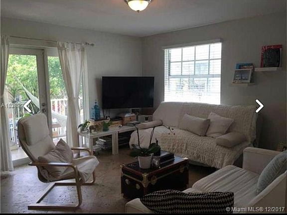 4th image of 2762 W Trade Ave #D