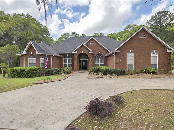 3rd image of 1228 Greensward Dr