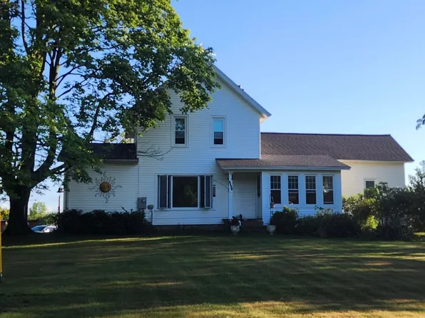 6607 114th Ave, Fennville, MI 49408