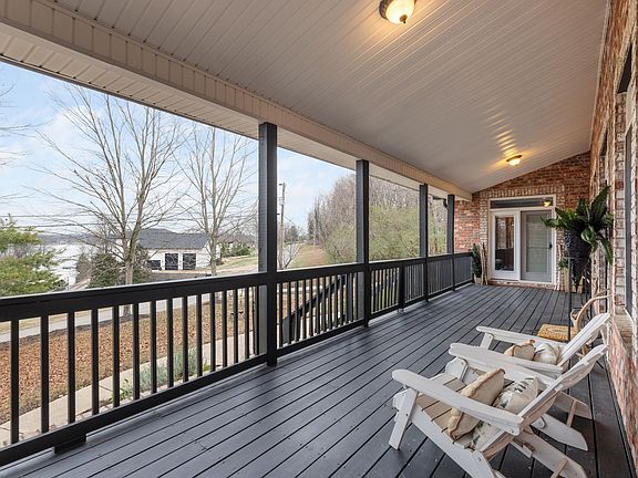 5th image of 442 Lakeview Cir