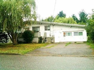 9521 Robson St, Chilliwack, BC V2P4E4