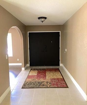 Spacious Foyer