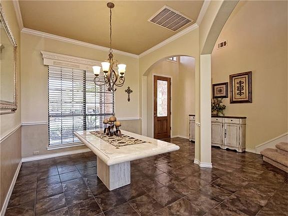 5th image of 2716 Plantation Dr