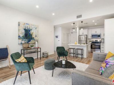 630 W 6th St APT 409, Los Angeles, CA, 90017