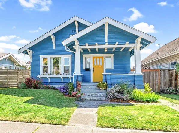 2522 Elm Street, Bellingham, WA 98225