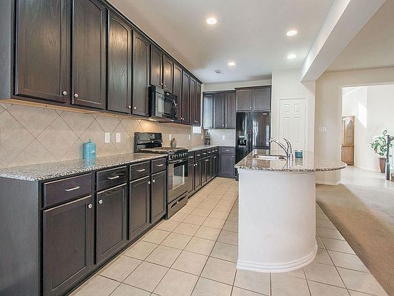 5th image of 3100 Barkwood Dr