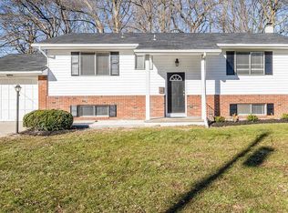 20 Leap Dr, Pennsville, NJ 08070
