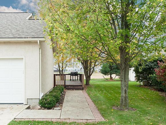 4th image of 2179 Heron Ln