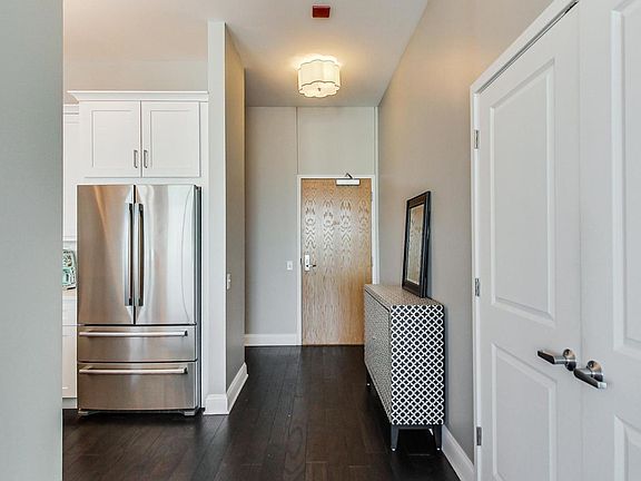 3rd image of 757 N Orleans St APT 705