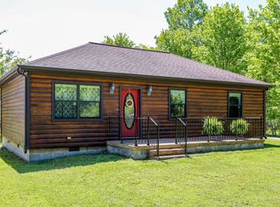 220 Holiday Haven Dr, Smithville, TN 37166
