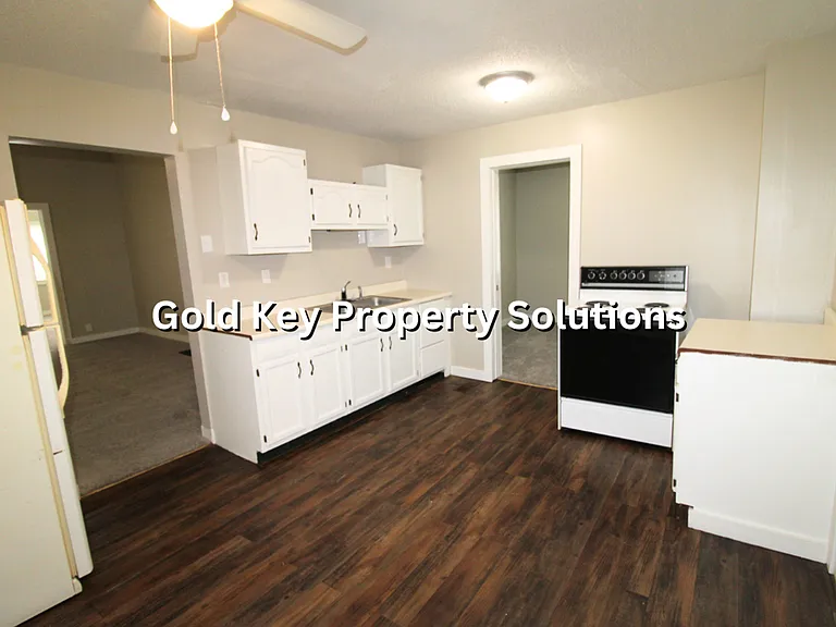 1712 S Mulberry St — Photo 9