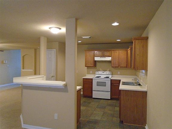 4th image of 11106 Opatrny Meadows Ln