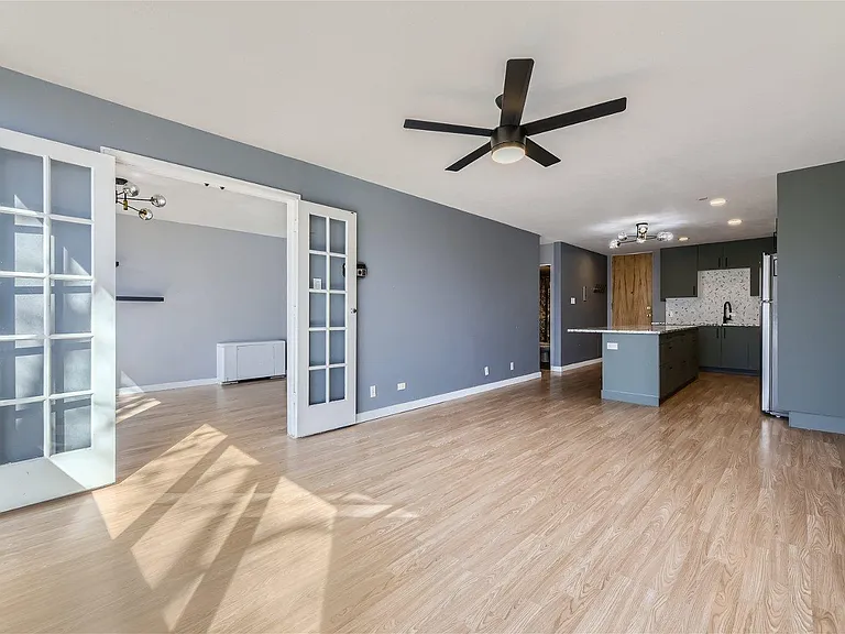 1050 N Corona St #107 — Photo 4