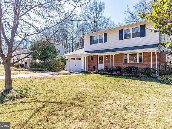2nd image of 5328 Gainsborough Dr