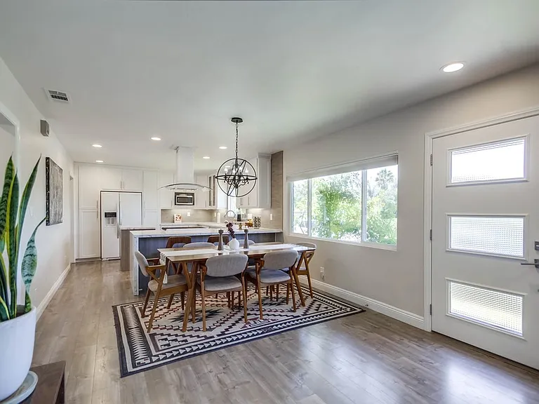 7832 Cinnabar Dr — Photo 9