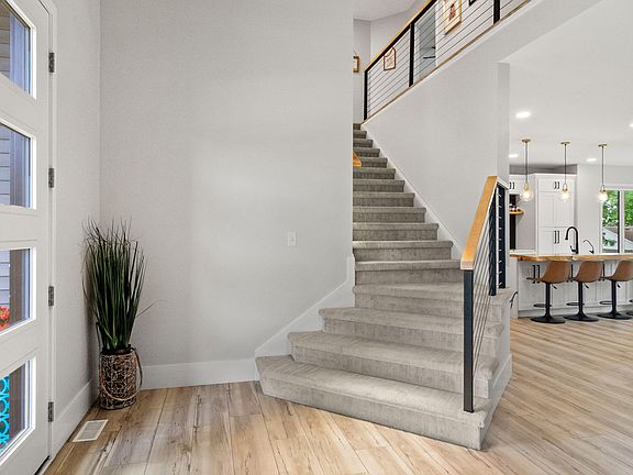 4th image of 13506 Beach Pl