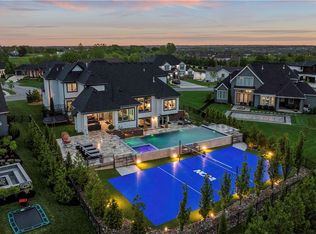 15800 Oakmont St, Overland Park, KS 66221