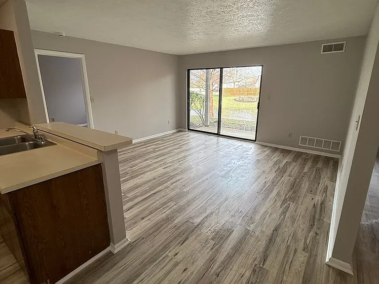 4381 Village Parkway Cir W #2 — Photo 9