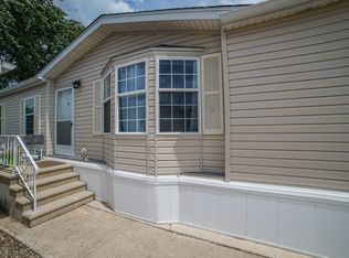 201 Norway Dr, Manteno, IL 60950