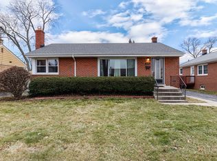 1276 S 6th Ave, Des Plaines, IL 60018