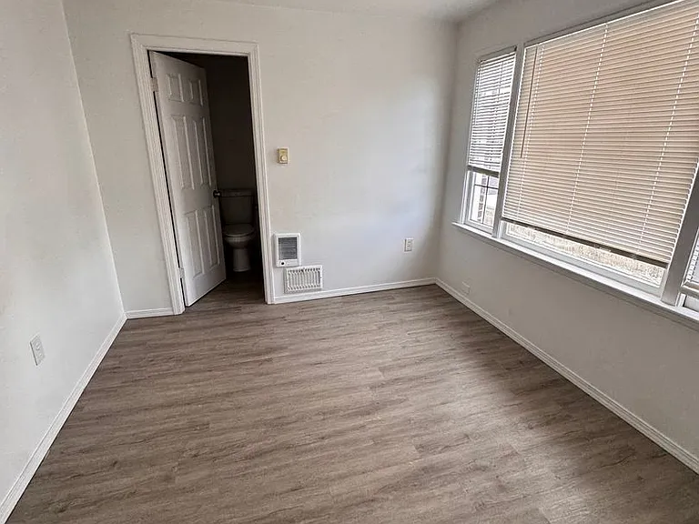 3734 S M St — Photo 5
