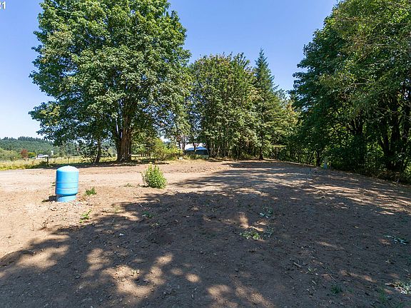 2nd image of 6607 NE 299th Cir