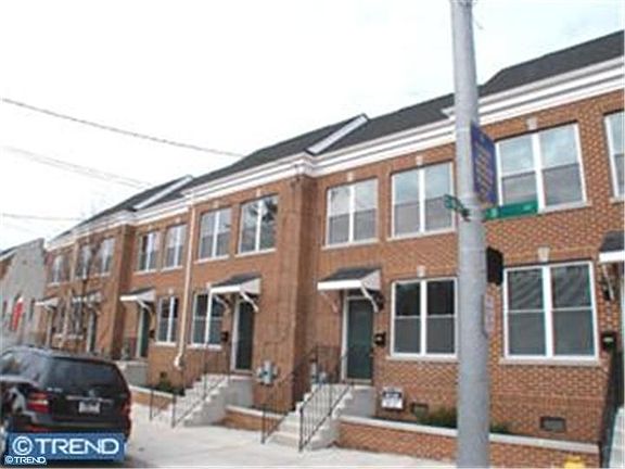 2nd image of 426 Townsend St
