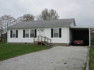 105 Horseshoe Ln, Corry, PA 16407