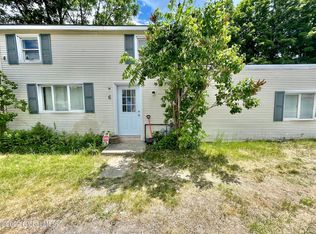 6 Leonard St, Gansevoort, NY 12831