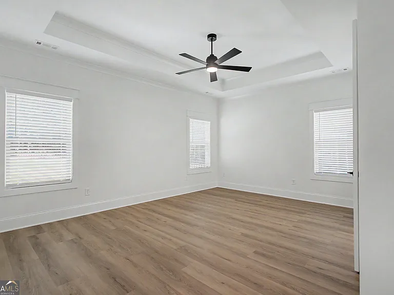 347 Crestwood Rd — Photo 11